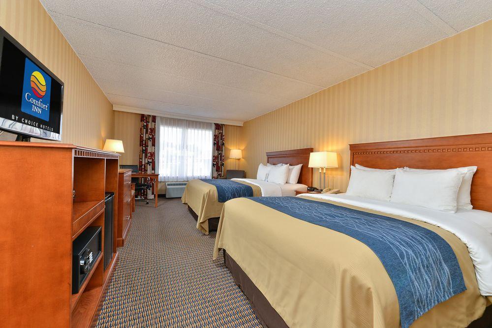 Comfort Inn Falls Church - Tysons Corner Εξωτερικό φωτογραφία