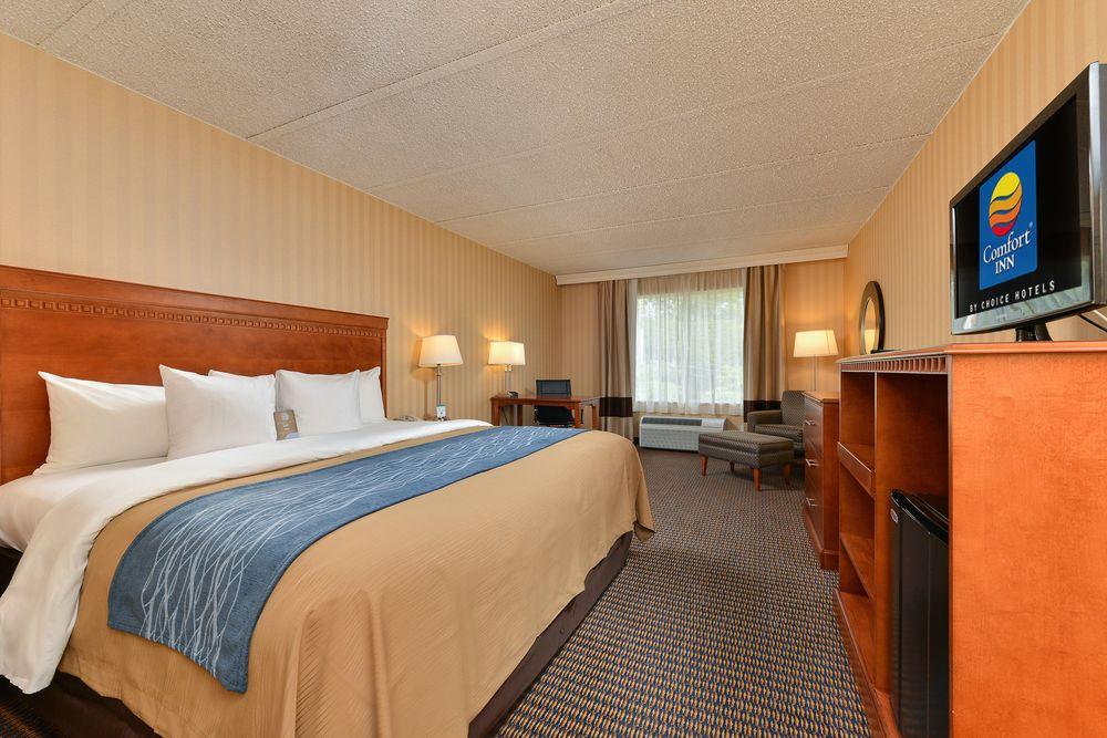 Comfort Inn Falls Church - Tysons Corner Εξωτερικό φωτογραφία