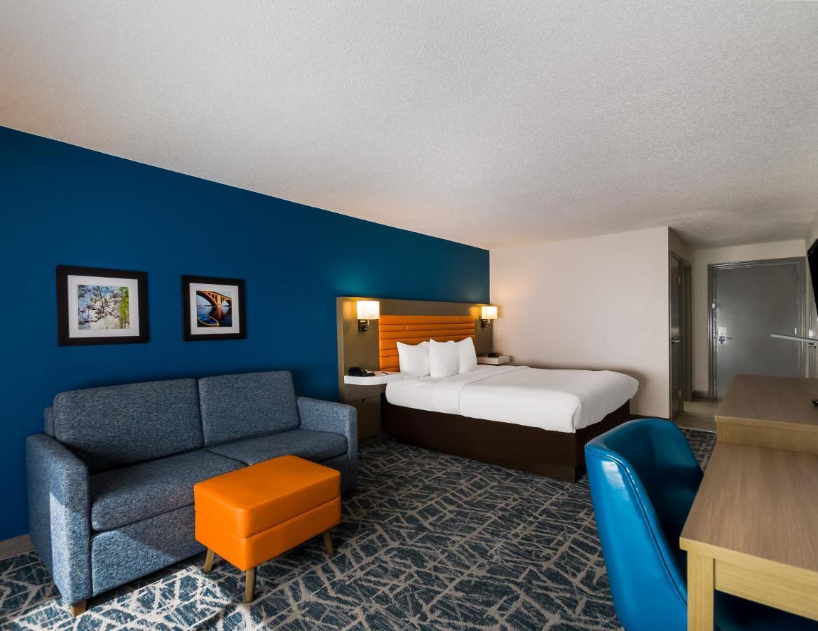 Comfort Inn Falls Church - Tysons Corner Εξωτερικό φωτογραφία