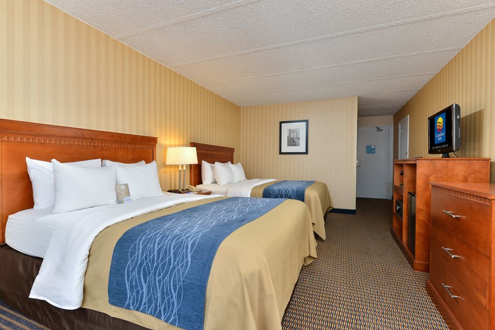 Comfort Inn Falls Church - Tysons Corner Εξωτερικό φωτογραφία